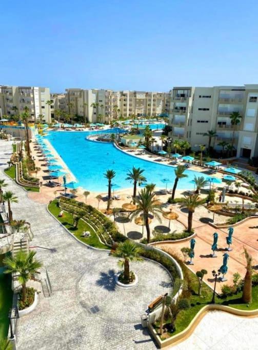 Lovely 2 Bedroom With Private Pool Apartment *